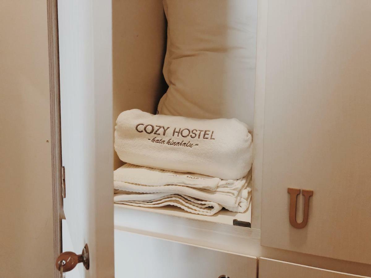 Cozy Hostel Kampong Sembulan Buitenkant foto